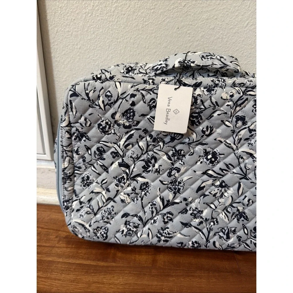 VERA BRADLEY Deluxe Travel Organizer Vanity Case Cosmetics Perennials Gray NWT